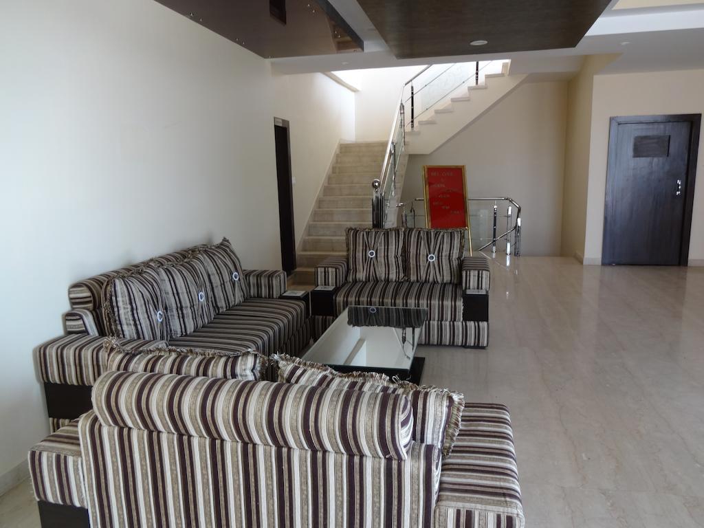 Hardik Resort Орчха Экстерьер фото