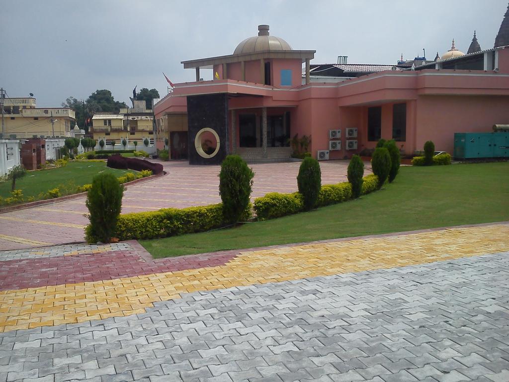 Hardik Resort Орчха Экстерьер фото